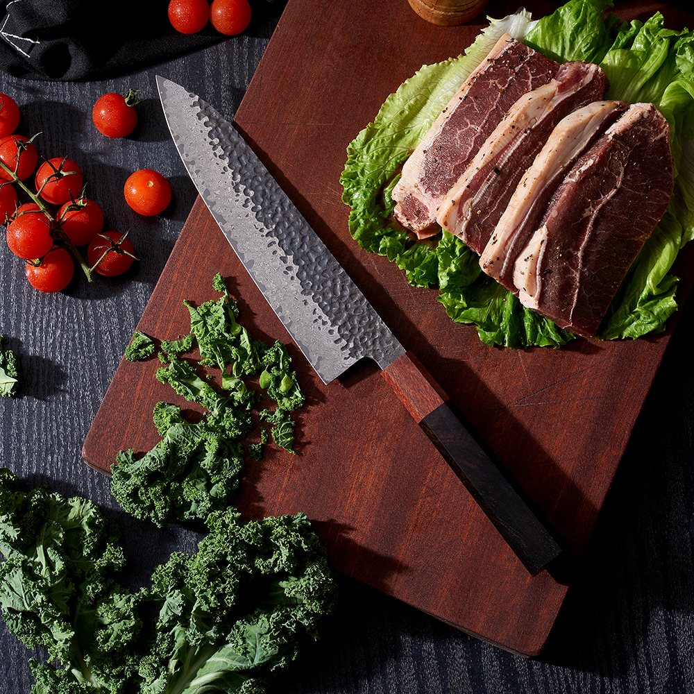 Hamon Acajou – couteau de chef en situation